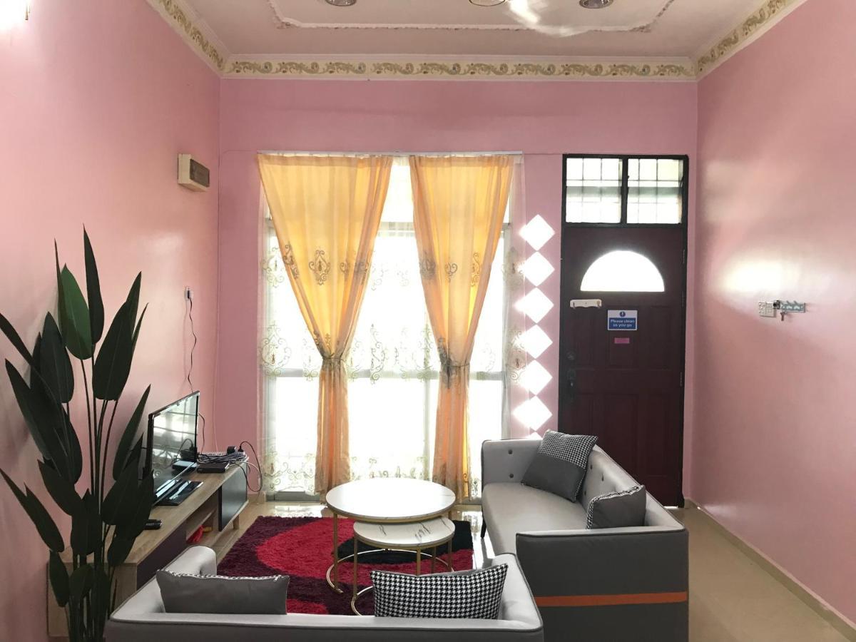 Cozy Homestay Che Yang كُوالا تيرينغانو المظهر الخارجي الصورة