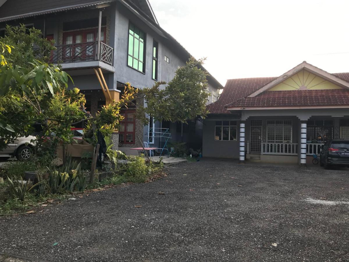 Cozy Homestay Che Yang كُوالا تيرينغانو المظهر الخارجي الصورة