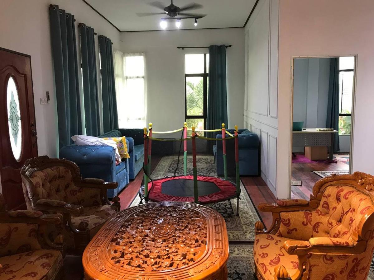 Cozy Homestay Che Yang كُوالا تيرينغانو المظهر الخارجي الصورة